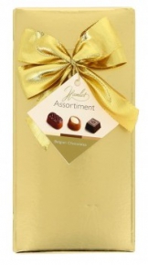 Assorted Belgian chocolate Hamlet in a golden gift packaging