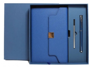 ბლოკნოტი კალმით A5, ცალხაზიანი, 96ფ. ლურჯი, სასაჩუქრე შეფუთვაში